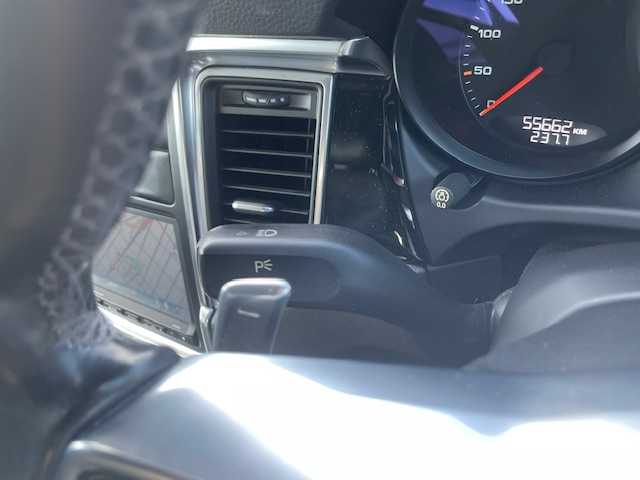 ポルシェ マカン S 三重県 2015(平27)年 5.6万km 青 1オーナー/4WD/純正ナビ/フルセグTV/【CD/DVD/SD/Bluetooth】/サイド/バックカメラ/ETC/前後ドライブレコーダー/パドルシフト/クルーズコントロール/レザーシート/D/N席シートベンチレーション/D/N席シートヒーター/パワーバックドア/オートライト/HIDヘッドライト/フロント235/55R19インチ純正AW/リア255/50R19インチ純正AW/スマートキー/純正フロアマット