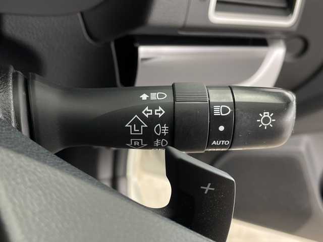 スバル インプレッサ ＸＶ 2．0i－L アイサイト 鹿児島県 2016(平28)年 4.6万km クリスタルホワイトP ワンオーナー/社外7インチメモリナビ/（AM/FM/CD/DVD/Bluetooth）/フルセグテレビ/アイサイト/バックカメラ/ブラインドスポットモニター/パドルシフト/ステアリングリモコン/LEDヘッドライト/フォグライト/ドアバイザー/スマートキー/革巻きステアリング