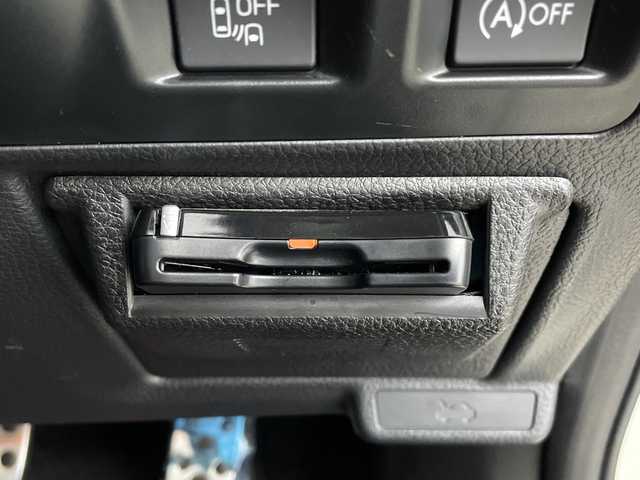 スバル インプレッサ ＸＶ 2．0i－L アイサイト 鹿児島県 2016(平28)年 4.6万km クリスタルホワイトP ワンオーナー/社外7インチメモリナビ/（AM/FM/CD/DVD/Bluetooth）/フルセグテレビ/アイサイト/バックカメラ/ブラインドスポットモニター/パドルシフト/ステアリングリモコン/LEDヘッドライト/フォグライト/ドアバイザー/スマートキー/革巻きステアリング