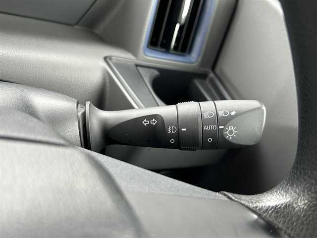 ダイハツ タント カスタム X セレクション 島根県 2020(令2)年 5万km シャイニングホワイトパール 純正ナビ/Bluetooth・AM・FM・CD・DVD/フルセグTV/両側パワースライドドア/シートヒーター(運転席・助手席)/ロングスライドシート/バックカメラ/オートライト/LEDヘッドライト/LEDフォグランプ/前後コーナーセンサー/横滑り防止装置/レーンキープアシスト/盗難防止装置/シートバックテーブル/ロールサンシェード/ハーフレザーシート/プッシュスタート/スペアキー×1/ステアリングスイッチ/純正14インチAW/アイドリングストップ/ウィンカーミラー