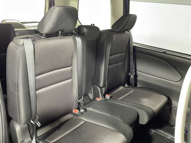 日産 セレナ ハイウェイスター Vセレクション 広島県 2018(平30)年 5.9万km アズライトブルー 純正９型ナビ/後席フリップダウンモニター/アラウンドビューモニター/パーキングアシスト/インテリジェントルームミラー/レーダークルーズコントロール/両側パワースライドドア/ＥＴＣ/前後ドラレコ/ＬＥＤヘッドライト/コーナーセンサー/純正16インチアルミホイール(195/60/R16)/エアバッグ(運転席/助手席/サイド/カーテン)