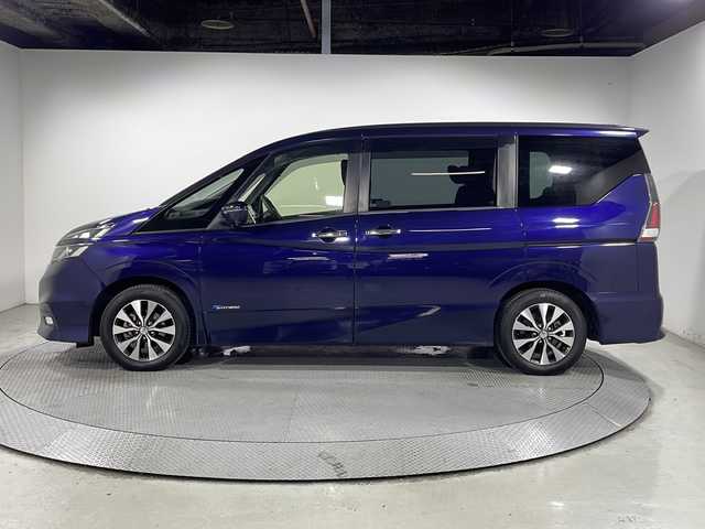 日産 セレナ ハイウェイスター Vセレクション 広島県 2018(平30)年 5.9万km アズライトブルー 純正９型ナビ/後席フリップダウンモニター/アラウンドビューモニター/パーキングアシスト/インテリジェントルームミラー/レーダークルーズコントロール/両側パワースライドドア/ＥＴＣ/前後ドラレコ/ＬＥＤヘッドライト/コーナーセンサー/純正16インチアルミホイール(195/60/R16)/エアバッグ(運転席/助手席/サイド/カーテン)