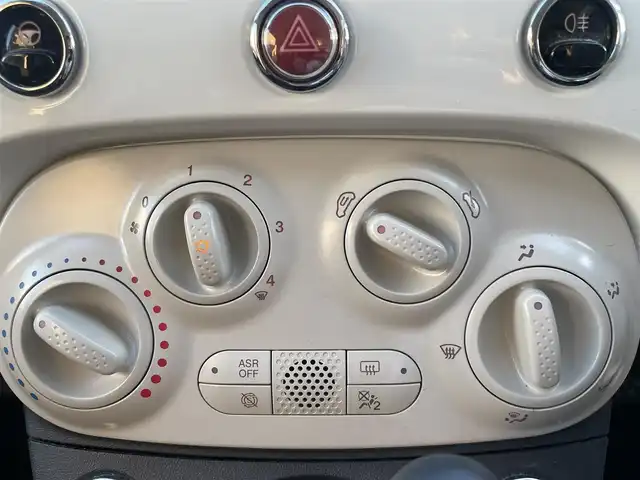 フィアット ５００ スーパーポップ 10thアニバーサリ 栃木県 2017(平29)年 5.3万km ボサノバホワイト 社外7インチCarrozeriaナビ　/　AM/FM/フルセグTV/Bluetooth/ダブル＋サイドエアバック/ETC/バックカメラ/リモコンキー/フロントフォグランプ