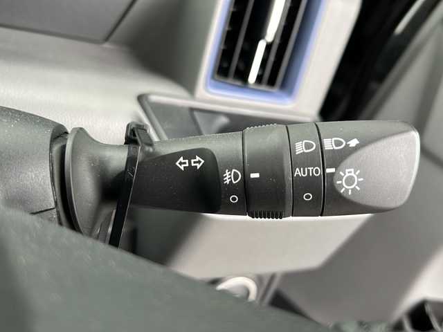 ダイハツ タント カスタム RS 岐阜県 2019(令1)年 4.4万km ブラックマイカメタリック 登録時走行距離43172km/純正９インチナビ/両側パワースライドドア/バックカメラ/プッシュスタート/スマートキー/スペアキー/ＬＥＤヘッドライト/フォグランプ/オートライト/ドライブレコーダー/前後コーナーセンサー/禁煙車/ハーフレザーシート/シートヒーター/ビルトインETC/純正15インチアルミホイール/純正フロアマット/後席サンシェード/ドアバイザー/衝突被害軽減システム