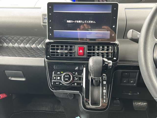 ダイハツ タント カスタム RS 岐阜県 2019(令1)年 4.4万km ブラックマイカメタリック 登録時走行距離43172km/純正９インチナビ/両側パワースライドドア/バックカメラ/プッシュスタート/スマートキー/スペアキー/ＬＥＤヘッドライト/フォグランプ/オートライト/ドライブレコーダー/前後コーナーセンサー/禁煙車/ハーフレザーシート/シートヒーター/ビルトインETC/純正15インチアルミホイール/純正フロアマット/後席サンシェード/ドアバイザー/衝突被害軽減システム