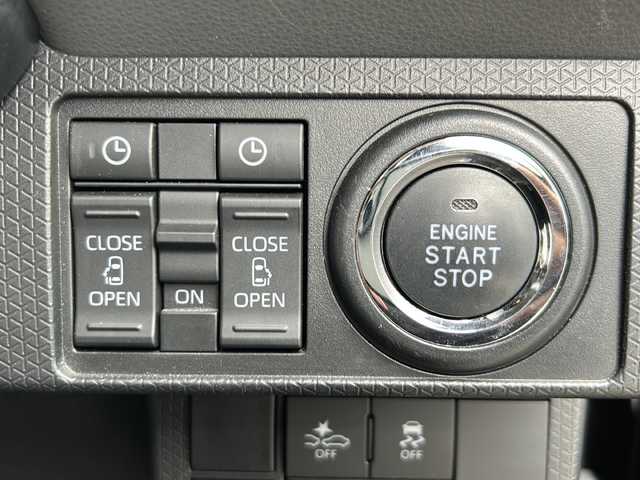 ダイハツ タント カスタム RS 岐阜県 2019(令1)年 4.4万km ブラックマイカメタリック 登録時走行距離43172km/純正９インチナビ/両側パワースライドドア/バックカメラ/プッシュスタート/スマートキー/スペアキー/ＬＥＤヘッドライト/フォグランプ/オートライト/ドライブレコーダー/前後コーナーセンサー/禁煙車/ハーフレザーシート/シートヒーター/ビルトインETC/純正15インチアルミホイール/純正フロアマット/後席サンシェード/ドアバイザー/衝突被害軽減システム