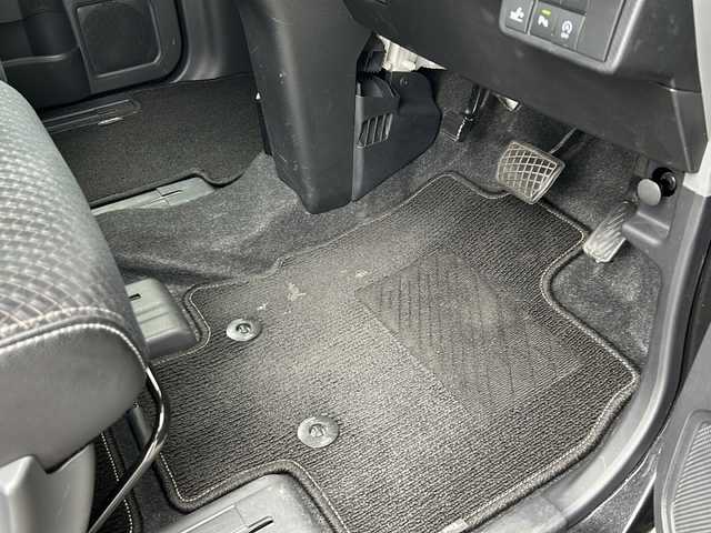 ダイハツ タント カスタム RS 岐阜県 2019(令1)年 4.4万km ブラックマイカメタリック 登録時走行距離43172km/純正９インチナビ/両側パワースライドドア/バックカメラ/プッシュスタート/スマートキー/スペアキー/ＬＥＤヘッドライト/フォグランプ/オートライト/ドライブレコーダー/前後コーナーセンサー/禁煙車/ハーフレザーシート/シートヒーター/ビルトインETC/純正15インチアルミホイール/純正フロアマット/後席サンシェード/ドアバイザー/衝突被害軽減システム