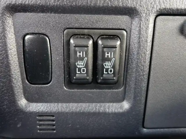 三菱 パジェロ ロング エクシード 山形県 2010(平22)年 10.6万km ウォームホワイトパール 4WD/ディーゼル/純正フリップダウンモニター/ロックフォードプレミアムサウンド/純正メモリナビ/　　【CD DVD BT フルセグ USB MSV】/バックカメラ/クルーズコントロール/HIDオートヘッドライト/シートヒーター/純正17インチアルミホイール/ステアリングスイッチ/MTモード付AT/ターボ/電動格納ウィンカーミラー/フォグランプ/リモコンキー/ETC