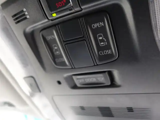 トヨタ アルファード S 山形県 2021(令3)年 5.6万km ホワイトパールクリスタルシャイン ４WD/衝突軽減/純正メモリナビ/　　【BT　フルセグ　USB　Miracast】/バックカメラ/両側パワースライドドア/アダプティブクルーズコントロール/LEDオートライト/オートハイビーム/フォグランプ/レザーシートカバー/純正18インチアルミホイール/ドライブレコーダー/コーナーセンサー/アイドリングストップ/MTモード付AT/ステアリングスイッチ/フロアマット/スマートキー/ETC