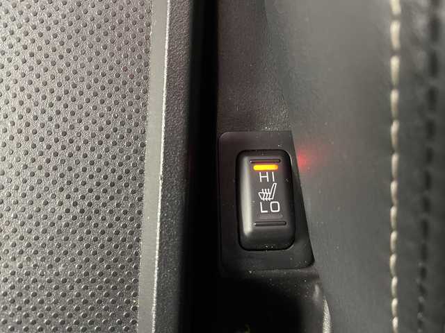 三菱 デリカＤ：５ シャモニー 埼玉県 2024(令6)年 0.8万km グラファイトグレーメタリック/ブラックマイカ 社外11インチナビ　EX11NX/(Bluetooth/HDMI/USB/CD/DVD/AM/FM)/地デジフルセグ/全方位カメラ/ETC/アダプティブクルーズコントロール/衝突軽減ブレーキ/車線逸脱警報/パワーバックドア/ステアリングヒーター/運転席・助手席シートヒーター/パドルシフト/アイドリングストップ/プッシュスタート/ステアリングリモコン/フロントフォグランプ/ウィンカーミラー/純正フロアマット/純正ドアバイザー/純正18インチアルミホイール