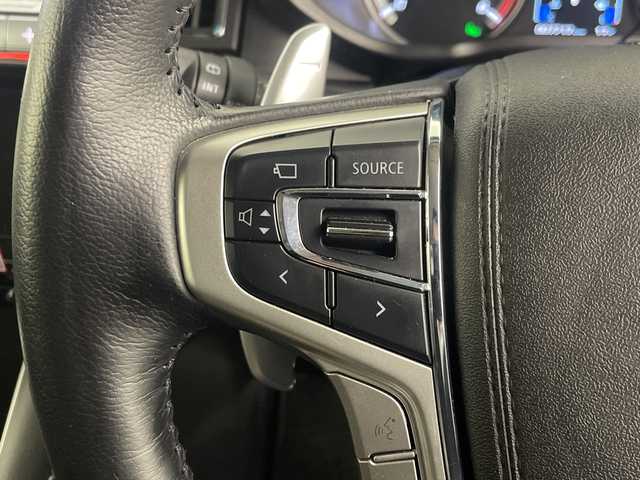 三菱 デリカＤ：５ シャモニー 埼玉県 2024(令6)年 0.8万km グラファイトグレーメタリック/ブラックマイカ 社外11インチナビ　EX11NX/(Bluetooth/HDMI/USB/CD/DVD/AM/FM)/地デジフルセグ/全方位カメラ/ETC/アダプティブクルーズコントロール/衝突軽減ブレーキ/車線逸脱警報/パワーバックドア/ステアリングヒーター/運転席・助手席シートヒーター/パドルシフト/アイドリングストップ/プッシュスタート/ステアリングリモコン/フロントフォグランプ/ウィンカーミラー/純正フロアマット/純正ドアバイザー/純正18インチアルミホイール