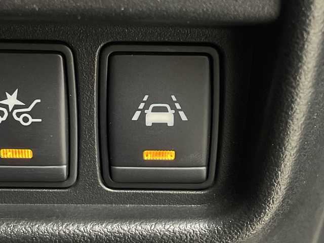 日産 ジューク 15RX Vセレクション 群馬県 2016(平28)年 6.3万km スーパーブラック 純正７型ナビ　フルセグＴＶ　全周囲カメラ　衝突被害軽減システム　アイドリングストップ機能　プッシュスタート　ステアリングスイッチ　横滑り防止機能　オートエアコン　キセノンオートライト　ＥＴＣ