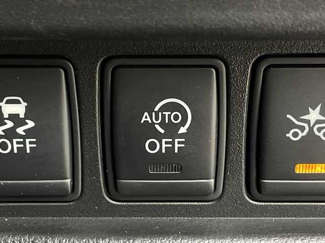 日産 ジューク 15RX Vセレクション 群馬県 2016(平28)年 6.3万km スーパーブラック 純正７型ナビ　フルセグＴＶ　全周囲カメラ　衝突被害軽減システム　アイドリングストップ機能　プッシュスタート　ステアリングスイッチ　横滑り防止機能　オートエアコン　キセノンオートライト　ＥＴＣ