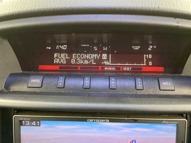 三菱 パジェロ ロング GR 道央・札幌 2012(平24)年 9万km ウォームホワイトパール ・4WD/・ディーゼルターボ/・社外メモリナビ/・CD/DVD/SD/フルセグTV/・Bluetooth接続/・バックカメラ/ETC/・社外エンジンスターター/・センターデフロック/・横滑り防止装置/・HIDヘッドライト/フォグランプ/・ヘッドライトレベライザー/・MTモード付AT/・シートヒーター/・電動格納ミラー/・積込冬タイヤ社外AWセット