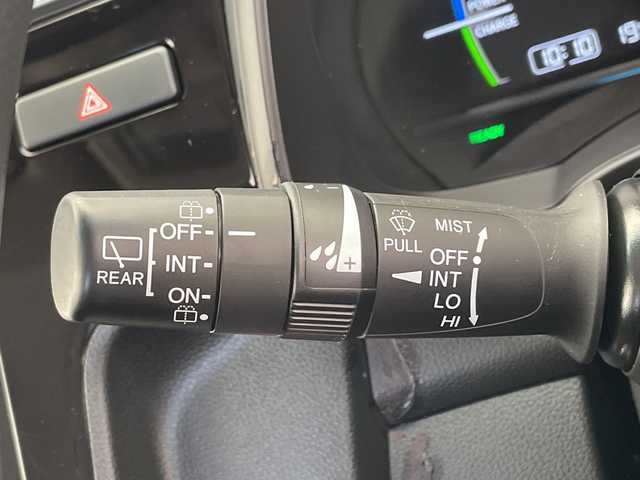 ホンダ フィット ハイブリット F 愛知県 2017(平29)年 5.3万km クリスタルブラックパール ホンダセンシング/純正ナビ/レーダークルーズコントロール/バックカメラ/純正アルミホイール/ＥＴＣ/レーンキープアシスト/オートライト/ドライブレコーダー/ステアリングスイッチ/スマートキー/プッシュスタート