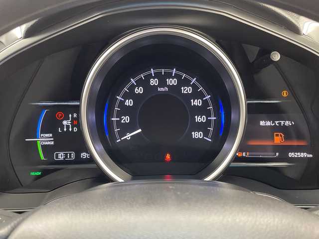 ホンダ フィット ハイブリット F 愛知県 2017(平29)年 5.3万km クリスタルブラックパール ホンダセンシング/純正ナビ/レーダークルーズコントロール/バックカメラ/純正アルミホイール/ＥＴＣ/レーンキープアシスト/オートライト/ドライブレコーダー/ステアリングスイッチ/スマートキー/プッシュスタート