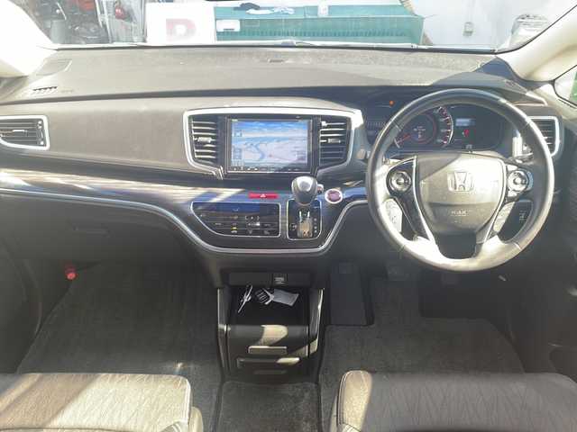 ホンダ オデッセイ アブソルート・EXホンダセンジング 京都府 2016(平28)年 6万km クリスタルブラックパール 純正８インチナビ　Ｂｌｕｅｔｏｏｔｈオーディオ　ＤＶＤ再生　フルセグ　バックカメラ　アダプティブクルーズコントロール　ブラインドスポットモニター　ビルトインＥＴＣ　ＬＥＤヘッドライト　電動シート