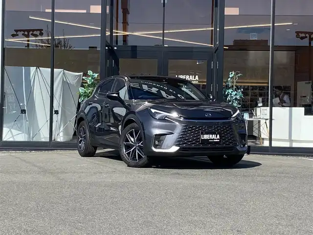レクサス ＬＢＸ クール 福岡県 2024(令6)年 0.2万km グレーⅡ ・レーダークルーズコントロール/・純正ナビ/Bluetooth/USB/・全方位カメラ/・ハーフレザーシート/シートヒーター/エアシート/・フルセグ/・ETC/・純正18AW/・LEDライト/・BLIS