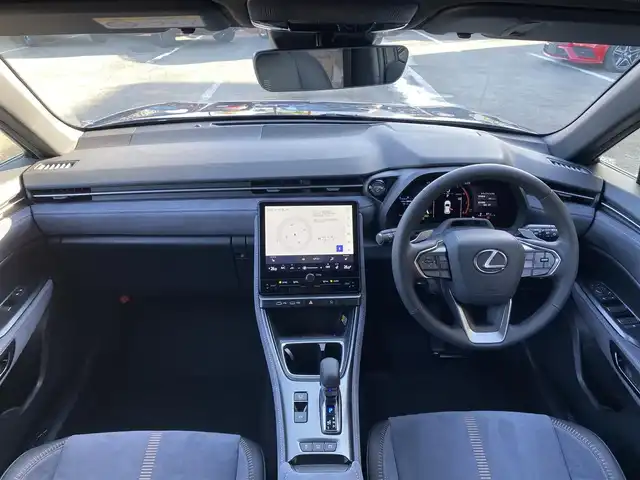 レクサス ＬＢＸ クール 福岡県 2024(令6)年 0.2万km グレーⅡ ・レーダークルーズコントロール/・純正ナビ/Bluetooth/USB/・全方位カメラ/・ハーフレザーシート/シートヒーター/エアシート/・フルセグ/・ETC/・純正18AW/・LEDライト/・BLIS