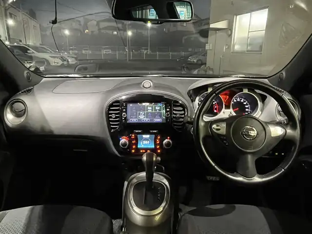 日産 ジューク 15RX Vセレクション 熊本県 2019(平31)年 3.6万km スーパーブラック ワンオーナー/衝突軽減ブレーキ/レーンキープアシスト/プッシュスタート/純正ナビ/（CD・DVD・フルセグTV・BTオーディオ・SD）/アラウンドビューモニター/オートライト/フォグライト/横滑り防止装置/ウィンカーミラー/純正フロアマット/純正ドアバイザー/新車保証書/取扱説明書/スマートスペアキー×1本