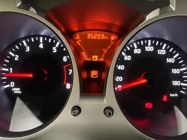 日産 ジューク 15RX Vセレクション 熊本県 2019(平31)年 3.6万km スーパーブラック ワンオーナー/衝突軽減ブレーキ/レーンキープアシスト/プッシュスタート/純正ナビ/（CD・DVD・フルセグTV・BTオーディオ・SD）/アラウンドビューモニター/オートライト/フォグライト/横滑り防止装置/ウィンカーミラー/純正フロアマット/純正ドアバイザー/新車保証書/取扱説明書/スマートスペアキー×1本