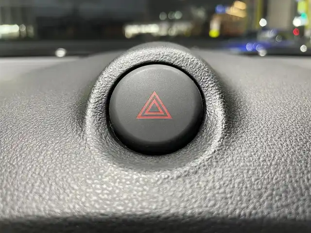 日産 ジューク 15RX Vセレクション 熊本県 2019(平31)年 3.6万km スーパーブラック ワンオーナー/衝突軽減ブレーキ/レーンキープアシスト/プッシュスタート/純正ナビ/（CD・DVD・フルセグTV・BTオーディオ・SD）/アラウンドビューモニター/オートライト/フォグライト/横滑り防止装置/ウィンカーミラー/純正フロアマット/純正ドアバイザー/新車保証書/取扱説明書/スマートスペアキー×1本