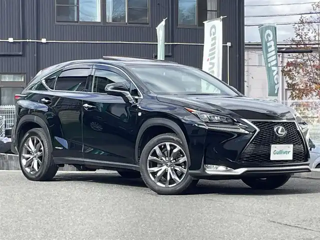 レクサス ＮＸ 300h Fスポーツ 宮城県 2015(平27)年 14.5万km ブラック 4WD/純正HDDナビ/フルセグTV/BT/AM/FM/DVD/CD/USB/バックカメラ/サイドカメラ/サンルーフ/前後ドライブレコーダー/パドルシフト/クルーズコントロール/ステアリングヒーター/前席パワーシート/シートヒーター/エアシート/LEDヘッドライト/フロントフォグライト/オートライト/ビルトインETC/エンジンプッシュスタート/スマートキー/スペアキー×２/取扱説明書/点検記録簿R3～R6/純正AW付き夏タイヤ/（235/55/R18）/冬タイヤゴムのみ積込み/（235/55/R18）