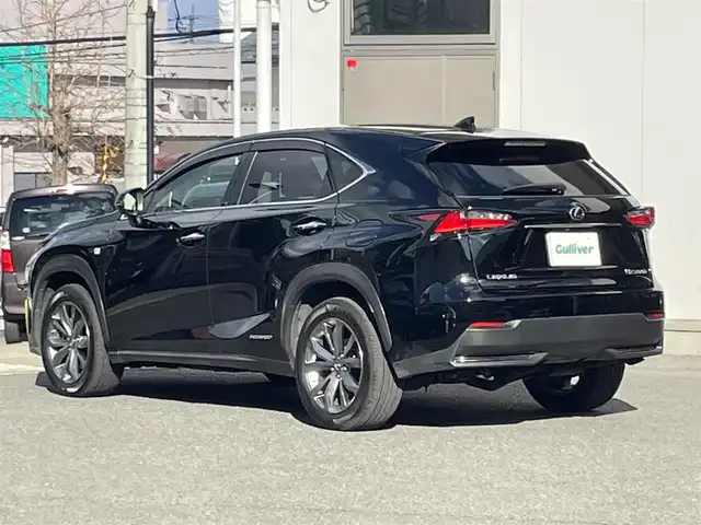 レクサス ＮＸ 300h Fスポーツ 宮城県 2015(平27)年 14.5万km ブラック 4WD/純正HDDナビ/フルセグTV/BT/AM/FM/DVD/CD/USB/バックカメラ/サイドカメラ/サンルーフ/前後ドライブレコーダー/パドルシフト/クルーズコントロール/ステアリングヒーター/前席パワーシート/シートヒーター/エアシート/LEDヘッドライト/フロントフォグライト/オートライト/ビルトインETC/エンジンプッシュスタート/スマートキー/スペアキー×２/取扱説明書/点検記録簿R3～R6/純正AW付き夏タイヤ/（235/55/R18）/冬タイヤゴムのみ積込み/（235/55/R18）