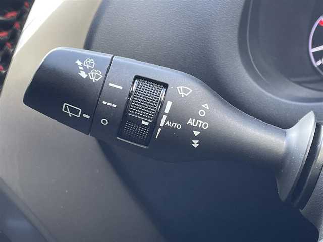 レクサス ＮＸ 300h Fスポーツ 宮城県 2015(平27)年 14.5万km ブラック 4WD/純正HDDナビ/フルセグTV/BT/AM/FM/DVD/CD/USB/バックカメラ/サイドカメラ/サンルーフ/前後ドライブレコーダー/パドルシフト/クルーズコントロール/ステアリングヒーター/前席パワーシート/シートヒーター/エアシート/LEDヘッドライト/フロントフォグライト/オートライト/ビルトインETC/エンジンプッシュスタート/スマートキー/スペアキー×２/取扱説明書/点検記録簿R3～R6/純正AW付き夏タイヤ/（235/55/R18）/冬タイヤゴムのみ積込み/（235/55/R18）