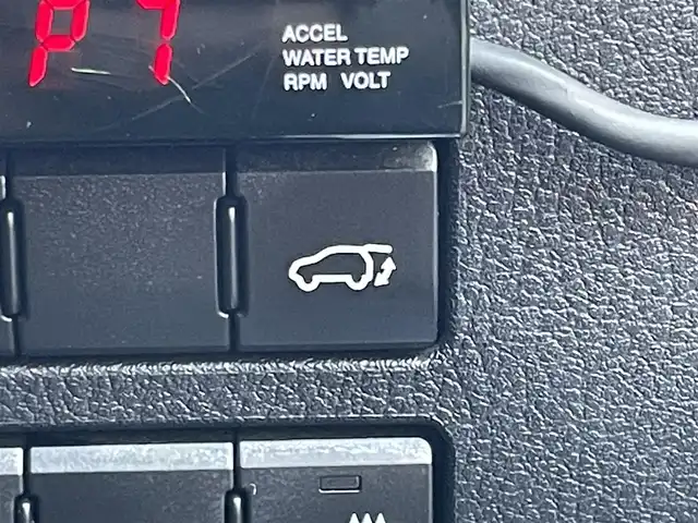 レクサス ＮＸ 300h Fスポーツ 宮城県 2015(平27)年 14.5万km ブラック 4WD/純正HDDナビ/フルセグTV/BT/AM/FM/DVD/CD/USB/バックカメラ/サイドカメラ/サンルーフ/前後ドライブレコーダー/パドルシフト/クルーズコントロール/ステアリングヒーター/前席パワーシート/シートヒーター/エアシート/LEDヘッドライト/フロントフォグライト/オートライト/ビルトインETC/エンジンプッシュスタート/スマートキー/スペアキー×２/取扱説明書/点検記録簿R3～R6/純正AW付き夏タイヤ/（235/55/R18）/冬タイヤゴムのみ積込み/（235/55/R18）