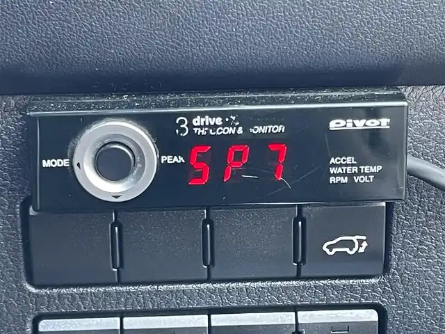 レクサス ＮＸ 300h Fスポーツ 宮城県 2015(平27)年 14.5万km ブラック 4WD/純正HDDナビ/フルセグTV/BT/AM/FM/DVD/CD/USB/バックカメラ/サイドカメラ/サンルーフ/前後ドライブレコーダー/パドルシフト/クルーズコントロール/ステアリングヒーター/前席パワーシート/シートヒーター/エアシート/LEDヘッドライト/フロントフォグライト/オートライト/ビルトインETC/エンジンプッシュスタート/スマートキー/スペアキー×２/取扱説明書/点検記録簿R3～R6/純正AW付き夏タイヤ/（235/55/R18）/冬タイヤゴムのみ積込み/（235/55/R18）