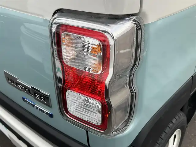 スズキ ハスラー HYBRID G 秋田県 2023(令5)年 0.4万km オフブルーメタリック/ソフトベージュメタリック ４WD/衝突軽減システム/社外SDナビ（CD/BT/AM/FM）/ワンセグ（走行中視聴可能）/スマートキー/アイドリングストップ/プッシュスタート/レーンキープアシスト/クルーズコントロール追従走行あり/コーナーセンサー/ダウンヒルアシストコントロール/オートマチックハイビーム/ステアリングスイッチ/前席シートヒーター/ビルトインETC/純正フロアマット/オートライト/オートエアコン/パワーステアリング/パワーウィンドウ/ヘッドライトレベライザー/電動格納ミラー/横滑り防止/盗難防止装置/寒冷地仕様