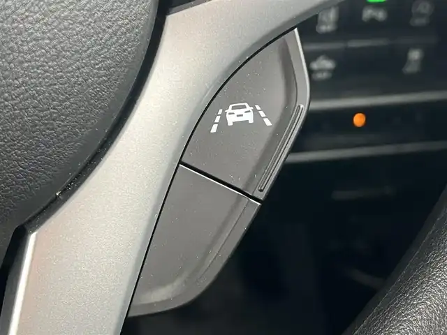 スズキ ハスラー HYBRID G 秋田県 2023(令5)年 0.4万km オフブルーメタリック/ソフトベージュメタリック ４WD/衝突軽減システム/社外SDナビ（CD/BT/AM/FM）/ワンセグ（走行中視聴可能）/スマートキー/アイドリングストップ/プッシュスタート/レーンキープアシスト/クルーズコントロール追従走行あり/コーナーセンサー/ダウンヒルアシストコントロール/オートマチックハイビーム/ステアリングスイッチ/前席シートヒーター/ビルトインETC/純正フロアマット/オートライト/オートエアコン/パワーステアリング/パワーウィンドウ/ヘッドライトレベライザー/電動格納ミラー/横滑り防止/盗難防止装置/寒冷地仕様