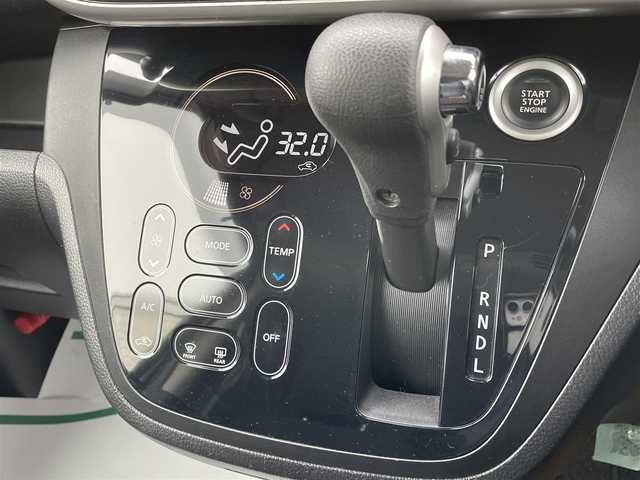 日産 デイズ ルークス ハイウェイスターターボ 愛知県 2015(平27)年 8.3万km ブラック (株)IDOMが運営する【じしゃロン名古屋鳴海店】の自社ローン専用車両になりますこちらは現金またはオートローンご利用時の価格です。自社ローンご希望の方は別途その旨お申付け下さい/登録時走行距離８２５３１ｋｍ/純正SDナビ/フルセグテレビ/アラウンドビューモニター/衝突軽減ブレーキ/両側パワースライドドア/ウィンカーミラー/ドアバイザー/フロアマット/プッシュスタート/スマートキー/両側パワースライドドア/ETC/HIDヘッドライト