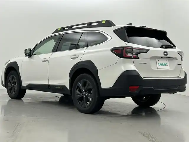 スバル アウトバック X－ブレイクEX 熊本県 2023(令5)年 4.7万km クリスタルホワイトP 4WD/メーカー純正ナビ(ApplCarPlay・AndroidAuto・フルセグ・BT・AUX・USB）/バック/フロントカメラ/社外前後ドライブレコーダー/アイサイト/・プリクラッシュセーフティ/・レーンキープアシスト/・アダブティブクルーズコントロール/・ステアリング連動ヘッドライト/・アダブティブドライビングビーム/・前後誤発進抑制/・先行車発進お知らせ/・ドライバーモニタリングシステム/・アクティブレーンチェンジアシスト/横滑り防止/前席シートヒーター/前席パワーシート/ステアリングヒーター/電動パーキングブレーキ/ブレーキホールド/純正フロアマット/純正１８インチAW/オートライト/LEDヘッドライト/フォグライト/スマートキー/プッシュスタート/ルーフレール/保証書/取扱説明書