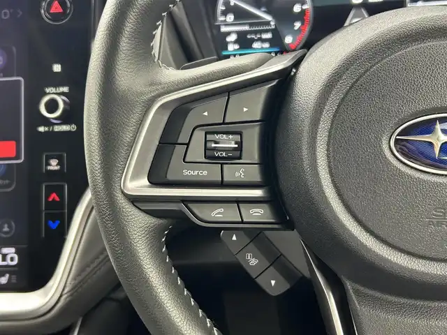 スバル アウトバック X－ブレイクEX 熊本県 2023(令5)年 4.7万km クリスタルホワイトP 4WD/メーカー純正ナビ(ApplCarPlay・AndroidAuto・フルセグ・BT・AUX・USB）/バック/フロントカメラ/社外前後ドライブレコーダー/アイサイト/・プリクラッシュセーフティ/・レーンキープアシスト/・アダブティブクルーズコントロール/・ステアリング連動ヘッドライト/・アダブティブドライビングビーム/・前後誤発進抑制/・先行車発進お知らせ/・ドライバーモニタリングシステム/・アクティブレーンチェンジアシスト/横滑り防止/前席シートヒーター/前席パワーシート/ステアリングヒーター/電動パーキングブレーキ/ブレーキホールド/純正フロアマット/純正１８インチAW/オートライト/LEDヘッドライト/フォグライト/スマートキー/プッシュスタート/ルーフレール/保証書/取扱説明書