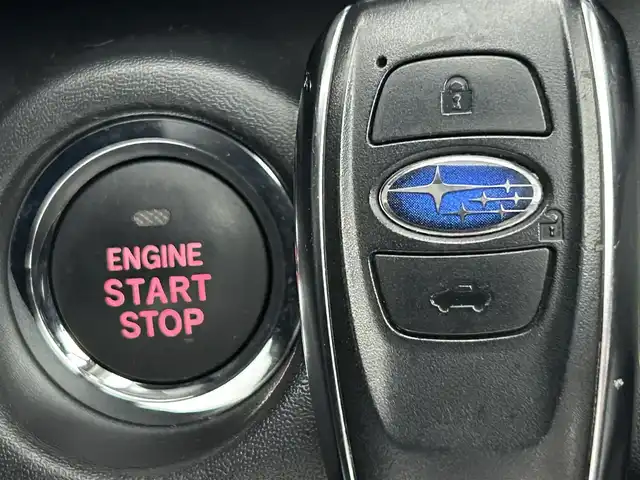 スバル アウトバック X－ブレイクEX 熊本県 2023(令5)年 4.7万km クリスタルホワイトP 4WD/メーカー純正ナビ(ApplCarPlay・AndroidAuto・フルセグ・BT・AUX・USB）/バック/フロントカメラ/社外前後ドライブレコーダー/アイサイト/・プリクラッシュセーフティ/・レーンキープアシスト/・アダブティブクルーズコントロール/・ステアリング連動ヘッドライト/・アダブティブドライビングビーム/・前後誤発進抑制/・先行車発進お知らせ/・ドライバーモニタリングシステム/・アクティブレーンチェンジアシスト/横滑り防止/前席シートヒーター/前席パワーシート/ステアリングヒーター/電動パーキングブレーキ/ブレーキホールド/純正フロアマット/純正１８インチAW/オートライト/LEDヘッドライト/フォグライト/スマートキー/プッシュスタート/ルーフレール/保証書/取扱説明書