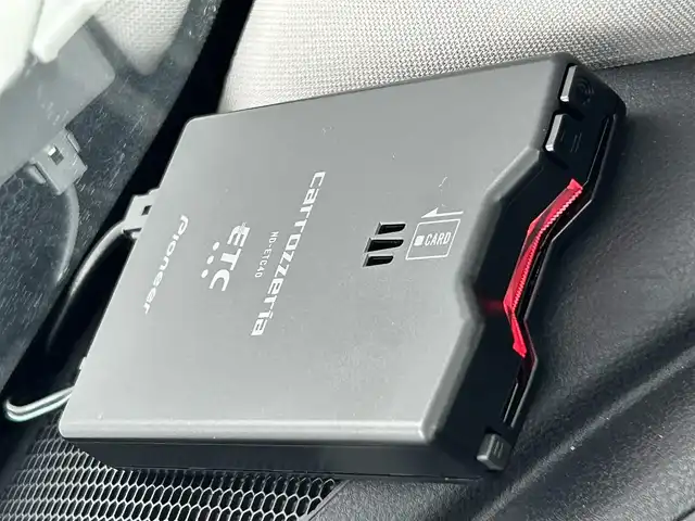 スバル アウトバック X－ブレイクEX 熊本県 2023(令5)年 4.7万km クリスタルホワイトP 4WD/メーカー純正ナビ(ApplCarPlay・AndroidAuto・フルセグ・BT・AUX・USB）/バック/フロントカメラ/社外前後ドライブレコーダー/アイサイト/・プリクラッシュセーフティ/・レーンキープアシスト/・アダブティブクルーズコントロール/・ステアリング連動ヘッドライト/・アダブティブドライビングビーム/・前後誤発進抑制/・先行車発進お知らせ/・ドライバーモニタリングシステム/・アクティブレーンチェンジアシスト/横滑り防止/前席シートヒーター/前席パワーシート/ステアリングヒーター/電動パーキングブレーキ/ブレーキホールド/純正フロアマット/純正１８インチAW/オートライト/LEDヘッドライト/フォグライト/スマートキー/プッシュスタート/ルーフレール/保証書/取扱説明書