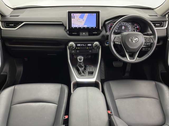 トヨタ ＲＡＶ４ G 鹿児島県 2020(令2)年 3.8万km ホワイトパールクリスタルシャイン 4WD/ルーフレール/衝突被害軽減システム/純正9型ナビ/（フルセグTV BT AM FM）/バックカメラ/レーダークルーズコントロール/レザーシート/シートヒーターD＋N/パワーシートD席/純正AW/純正フロアマット/オートマチックハイビーム/ステアリングリモコン/ビルドインＥＴC/ブラインドスポットモニター/ステアリングヒーター/レーンキープアシスト