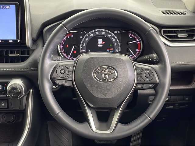 トヨタ ＲＡＶ４ G 鹿児島県 2020(令2)年 3.8万km ホワイトパールクリスタルシャイン 4WD/ルーフレール/衝突被害軽減システム/純正9型ナビ/（フルセグTV BT AM FM）/バックカメラ/レーダークルーズコントロール/レザーシート/シートヒーターD＋N/パワーシートD席/純正AW/純正フロアマット/オートマチックハイビーム/ステアリングリモコン/ビルドインＥＴC/ブラインドスポットモニター/ステアリングヒーター/レーンキープアシスト