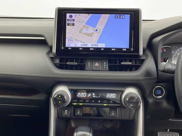 トヨタ ＲＡＶ４ G 鹿児島県 2020(令2)年 3.8万km ホワイトパールクリスタルシャイン 4WD/ルーフレール/衝突被害軽減システム/純正9型ナビ/（フルセグTV BT AM FM）/バックカメラ/レーダークルーズコントロール/レザーシート/シートヒーターD＋N/パワーシートD席/純正AW/純正フロアマット/オートマチックハイビーム/ステアリングリモコン/ビルドインＥＴC/ブラインドスポットモニター/ステアリングヒーター/レーンキープアシスト