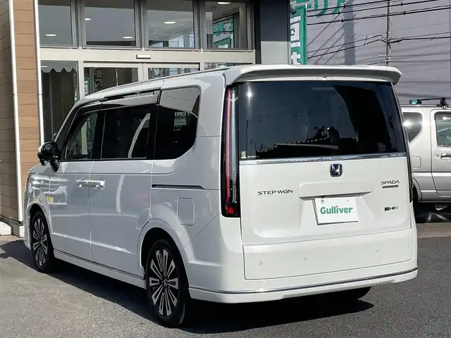 ホンダ ステップワゴン スパーダ eHEV プレミアムライン 埼玉県 2022(令4)年 2.2万km プラチナホワイトパール ワンオーナー/両側パワースライドドア/フリップダウンモニター/純正11.4インチナビ(LXM-237VFLi)/・フルセグTV/・全方位カメラ/・Bluetoth/・CD/DVD再生可能/・USBポート/HDMIポート/・前後ドライブレコーダー/アダプティブクルーズコントロール/シートヒーター/ETC/デジタルインナーミラー/レーダー（SUPERCAT）