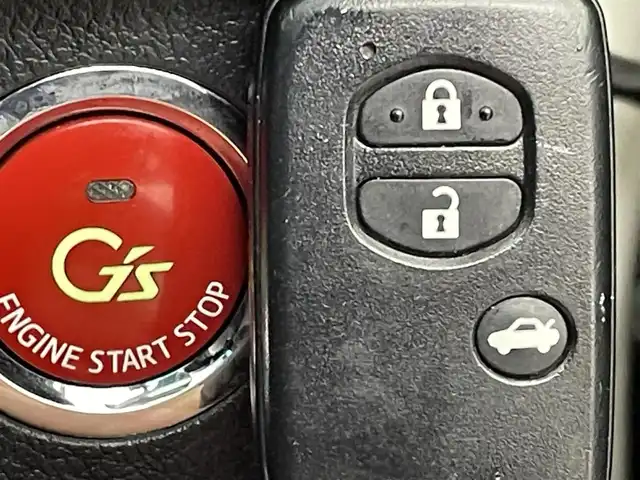 トヨタ マークＸ 250G Sパッケージ G’s 熊本県 2013(平25)年 7.7万km ホワイトパールクリスタルシャイン 禁煙車　/サンルーフ　/４本出しマフラー　/社外ナビ（ＢＴ・フルセグ・ｉｐｏｄ）/バックカメラ　/ビルトインＥＴＣ　/レーダークルーズコントロール　/ハーフレザーシート　/横滑り防止　/パドルシフト/純正フロアマット/オートライト/スマートキー/プッシュスタート/スペアキー1本/保証書/取扱説明書