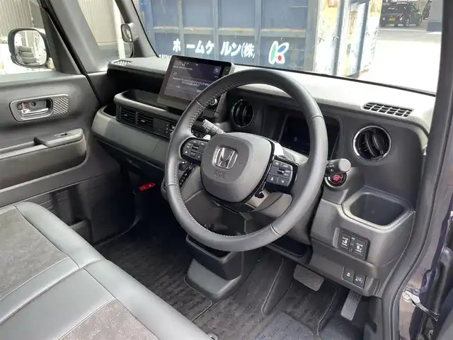 ホンダ Ｎ ＢＯＸ カスタム ターボ 滋賀県 2023(令5)年 0.8万km トワイライトミストブラックパール 禁煙車/純正9型ナビ/CD/DVD/Bluetooth/フルセグTV/ドラレコ/ETC/全方位カメラ/後席モニター/両側パワースライドドア/プッシュスタート/スペアキー/クルーズコントロール/ハーフレザーシート/ホンダセンシング/LEDヘッドライト/オートライト