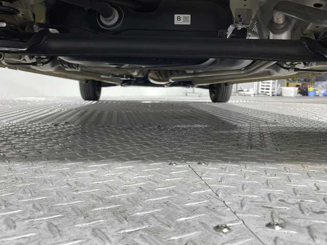 マツダ フレアワゴン XS 沖縄県 2024(令6)年 0.3万km 黄Ⅱ サポカーS・ワイド/・デュアルセンサーブレーキサポート/・車線逸脱抑制/・標識認識/・先行車発進お知らせ/・低車速支援/・ペダル踏み間違い時加速抑制装置/純正9インチナビ/・フルセグTV/・Bluetooth接続/・Apple carplay/・Android auto/全周囲カメラ/バックカメラ/両側パワースライドドア/アダプティブクルーズコントロール/前席シートヒーター/後席オットマン/スリムサーキュレーター/パーソナルテーブル/ロールサンシェード/シーケンシャルウインカー/オートリトラミラー/オートライト/ハイビームアシスト/プッシュスタート/スペアキー有/取扱説明書/保証書
