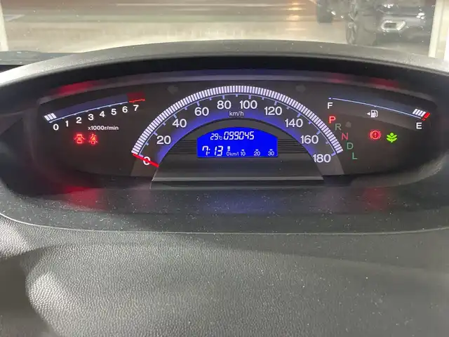 ホンダ フリード スパイク G ジャストセレクション 福岡県 2013(平25)年 10万km プレミアムスパークルブラックパール 社外７型SDナビ（ワンセグTV/CD/AM/FM）バックモニターETCフォグランプHIDヘッドライトスマートキー×２左側パワスラ電動格納ミラー横滑り防止