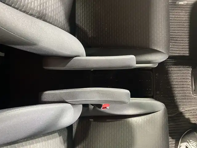 ホンダ フリード スパイク G ジャストセレクション 福岡県 2013(平25)年 10万km プレミアムスパークルブラックパール 社外７型SDナビ（ワンセグTV/CD/AM/FM）バックモニターETCフォグランプHIDヘッドライトスマートキー×２左側パワスラ電動格納ミラー横滑り防止