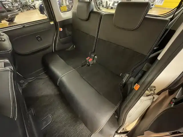 ダイハツ タント カスタム RS トップED SAⅡ 群馬県 2015(平27)年 5.7万km パールホワイトⅢ ダイハツスマートアシストII/・衝突回避支援ブレーキ/・車線逸脱警報機能/・横滑り防止/・オートライト/純正8インチメーカーナビ/　AM/FM/DVD/TV（フルセグ）/Bluetooth/ipod/純正15インチAW/純正フロアマット/純正ドライブレコーダー/ターボチャージャー/衝突安全ボディ/両側パワースライドドア/電動格納ミラー/アイドリングストップ/ビルトインETC/スマートキー/プッシュスタート/LEDヘッドランプ/全席ハーフレザーシート/本革巻きステアリング/ステアリングスイッチ/USB入力端子/HDML入力端子/AAC
