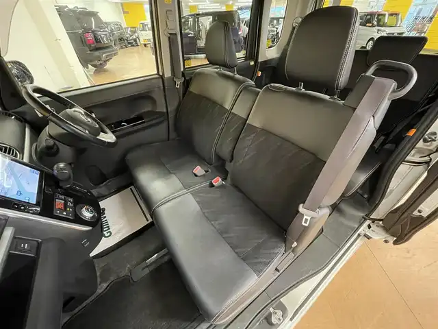 ダイハツ タント カスタム RS トップED SAⅡ 群馬県 2015(平27)年 5.7万km パールホワイトⅢ ダイハツスマートアシストII/・衝突回避支援ブレーキ/・車線逸脱警報機能/・横滑り防止/・オートライト/純正8インチメーカーナビ/　AM/FM/DVD/TV（フルセグ）/Bluetooth/ipod/純正15インチAW/純正フロアマット/純正ドライブレコーダー/ターボチャージャー/衝突安全ボディ/両側パワースライドドア/電動格納ミラー/アイドリングストップ/ビルトインETC/スマートキー/プッシュスタート/LEDヘッドランプ/全席ハーフレザーシート/本革巻きステアリング/ステアリングスイッチ/USB入力端子/HDML入力端子/AAC