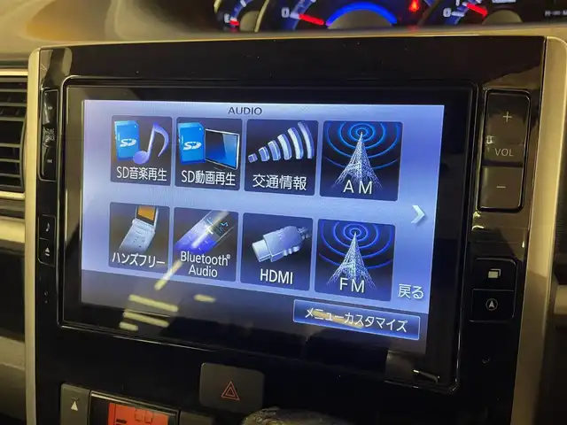 ダイハツ タント カスタム RS トップED SAⅡ 群馬県 2015(平27)年 5.7万km パールホワイトⅢ ダイハツスマートアシストII/・衝突回避支援ブレーキ/・車線逸脱警報機能/・横滑り防止/・オートライト/純正8インチメーカーナビ/　AM/FM/DVD/TV（フルセグ）/Bluetooth/ipod/純正15インチAW/純正フロアマット/純正ドライブレコーダー/ターボチャージャー/衝突安全ボディ/両側パワースライドドア/電動格納ミラー/アイドリングストップ/ビルトインETC/スマートキー/プッシュスタート/LEDヘッドランプ/全席ハーフレザーシート/本革巻きステアリング/ステアリングスイッチ/USB入力端子/HDML入力端子/AAC
